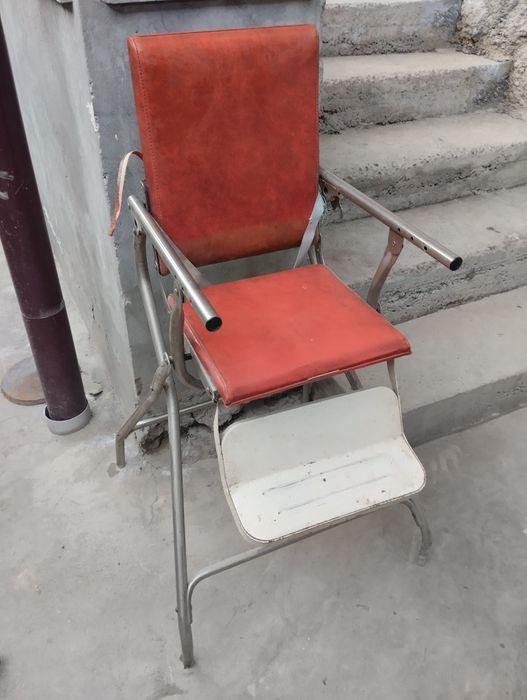 Yiĝiladigan detskiy stul