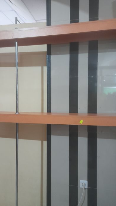 Продам шкаф,стол полки