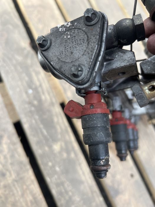 Форсунки на Мерседес 111 2.3