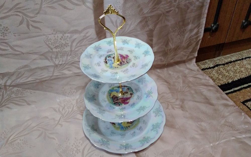 Продам посуду на подарок