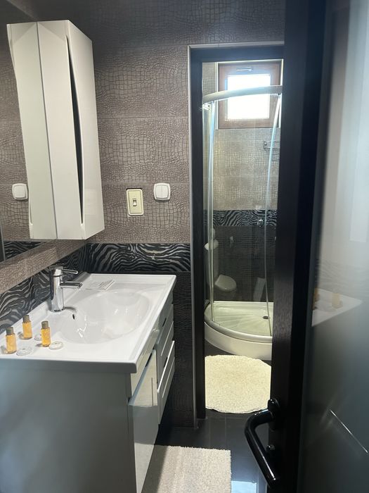 Дава се под наем Едностаен апартамент в Шумен, Басейна - 70 кв.м за 357 € - Снимка #10