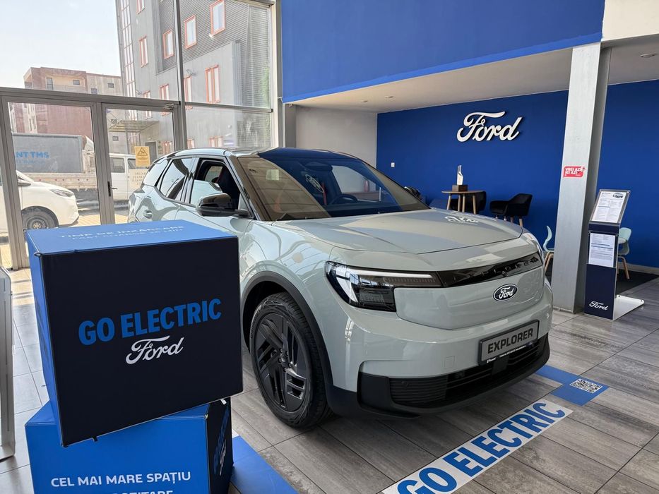 Ford Explorer Ford Explorer EV 5 usi Collection, autonomie extinsă 340 CP AWD