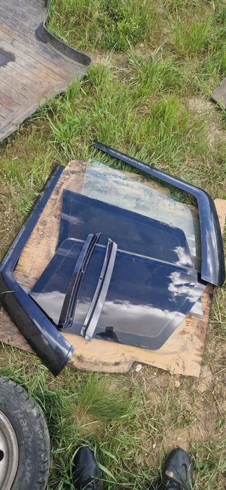 Запчасти на ваз 2111 б/у .