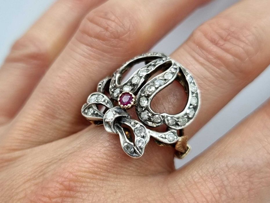 Splendid inel vechi art nouveau aur 18 k, diamante si rubin naturale