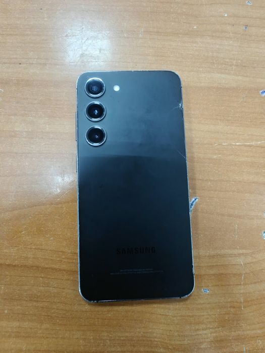 Samsung s23 base