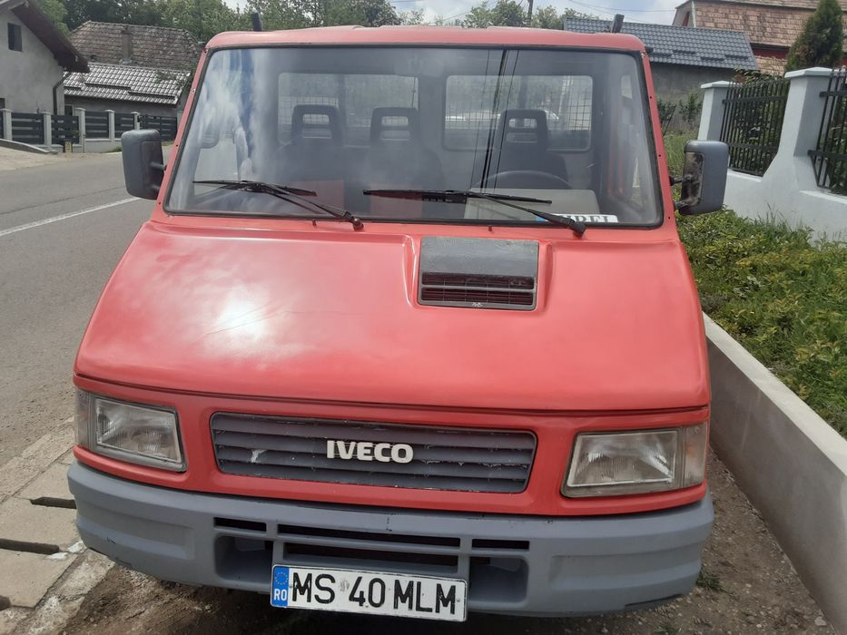Vând  iveco daily basculabil