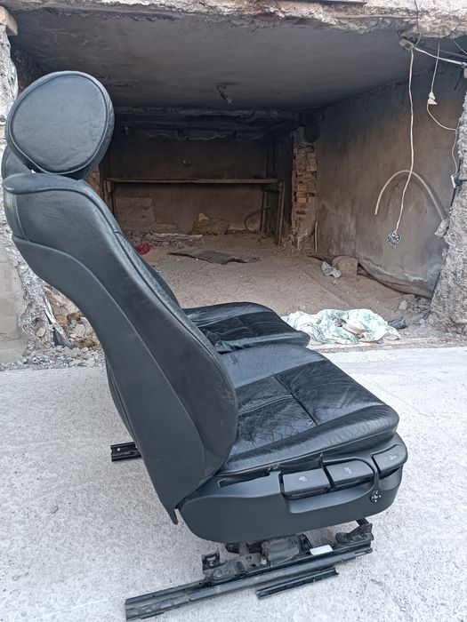 Сиденья передние е39 е38