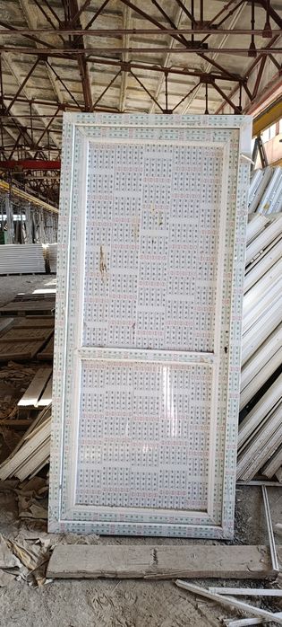 Пластиковые двери, новые