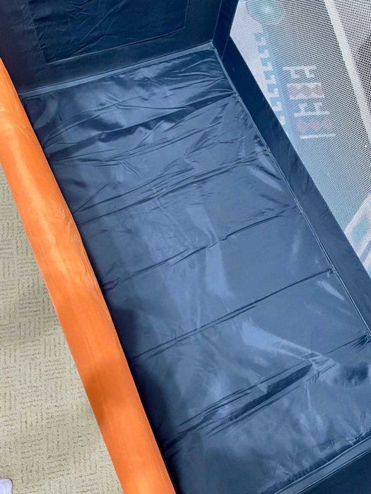 Манеж-кровать в отличном состоянии немецкого качества