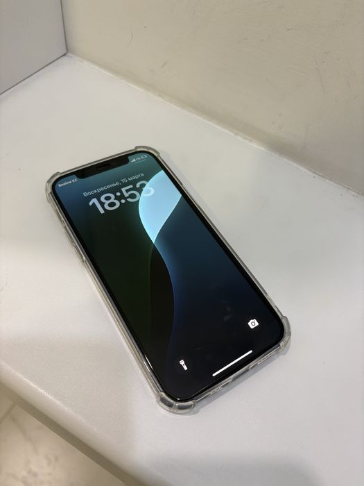 Продам 12  айфон