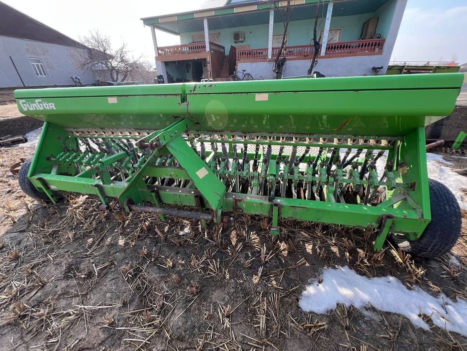 Selka srochna sotiladi