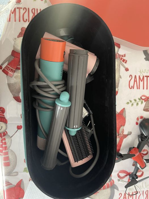 Продам стайлер Dyson