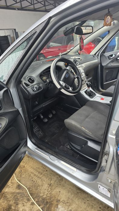 Se vinde ford s max 7 locuri