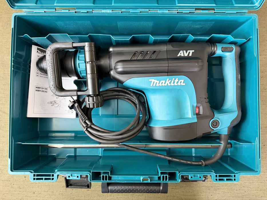 Makita HM1213C – професионален къртач SDS-Max AVT – чисто нов