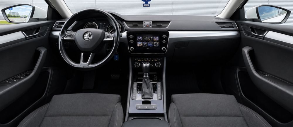 SKODA Superb 2019 — imagine 3