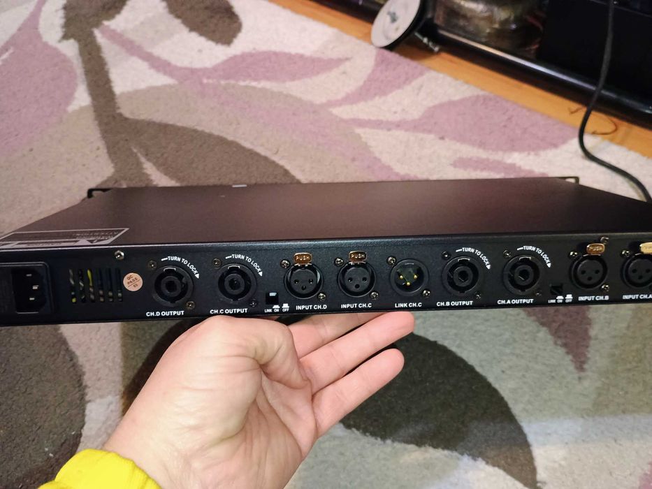 Amplificator audio profesional 4x800W NOU SIGILAT