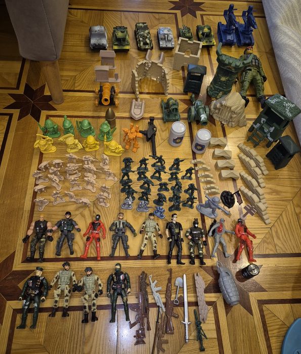 Продам военный игровой набор Армии б/у