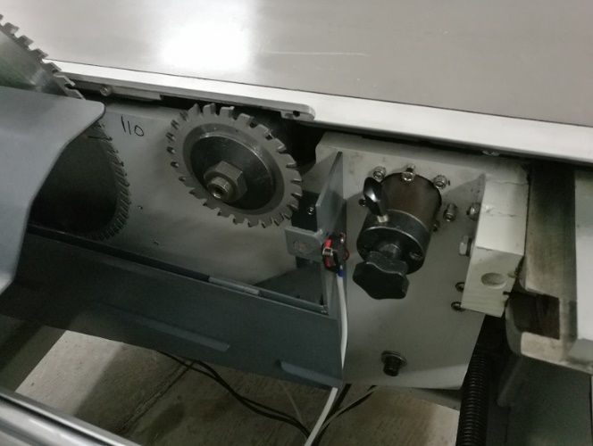 форматно раскроечный станок ( распиловочный станок ) DM-3200 CNC