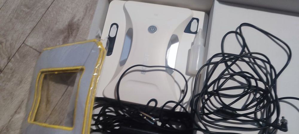 Стеклоочиститель BOBOT Win Spider Pro белый