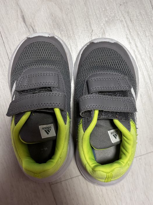 Детски маратонки adidas номер 23,5
