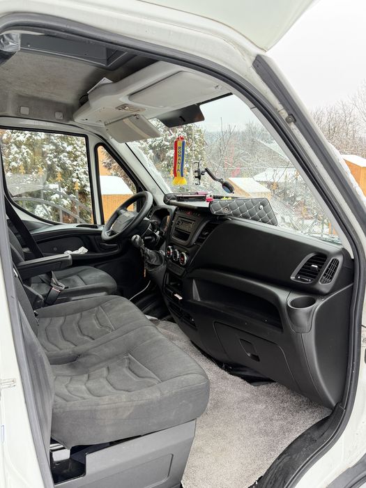 Vand 2x IVECO DAILY 2017