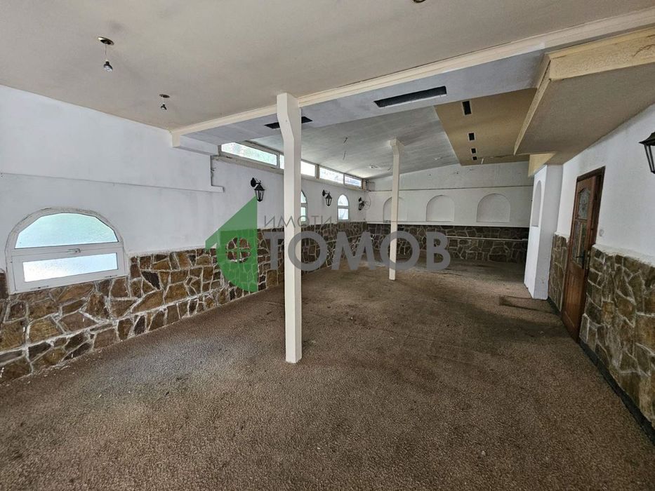 Заведения за продажба в Широк Център