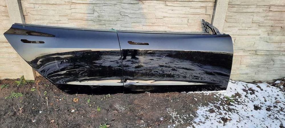 Продавам кузовни части к Tesla капак, броня, фарове, калници, стъкла