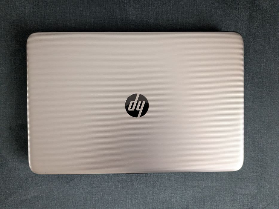 Laptop HP Model: 15-ay003nq Defect