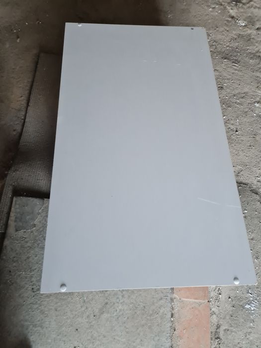 Продам тумбу под  телевизор