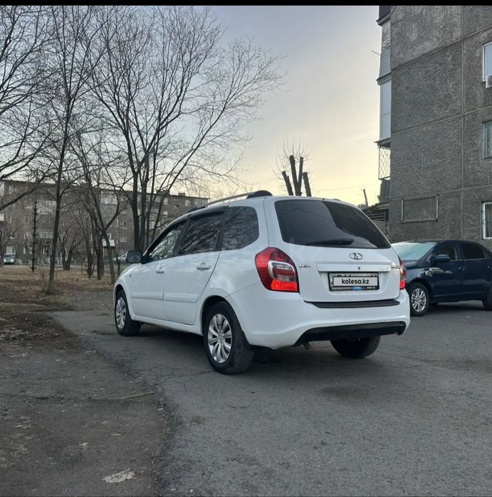 Машина калина 2194