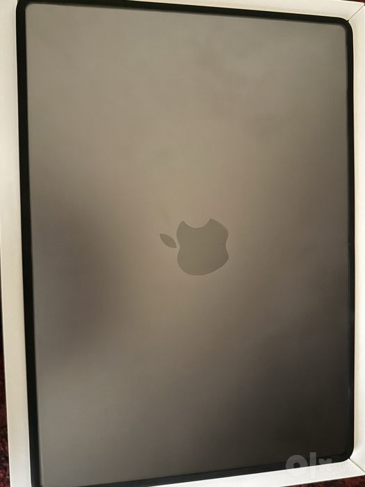 MacBook Pro 14 M4 24GB/1TB — практически новый, полный комплект