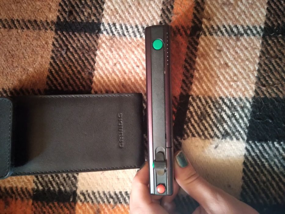 Radio cu casetă vechi