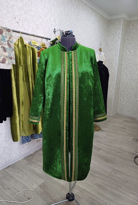 Пальто зимний ..