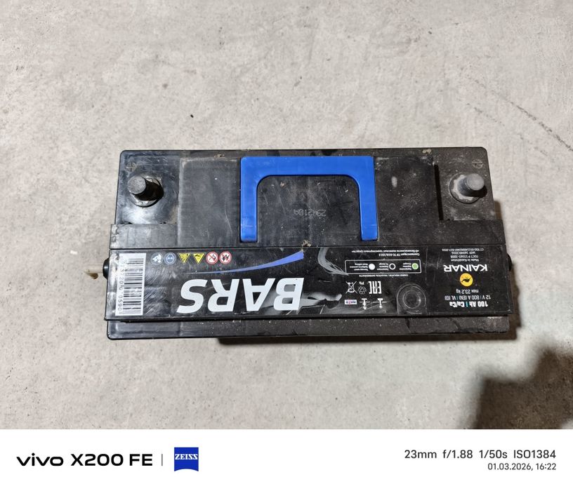 Продам аккумулятор барс