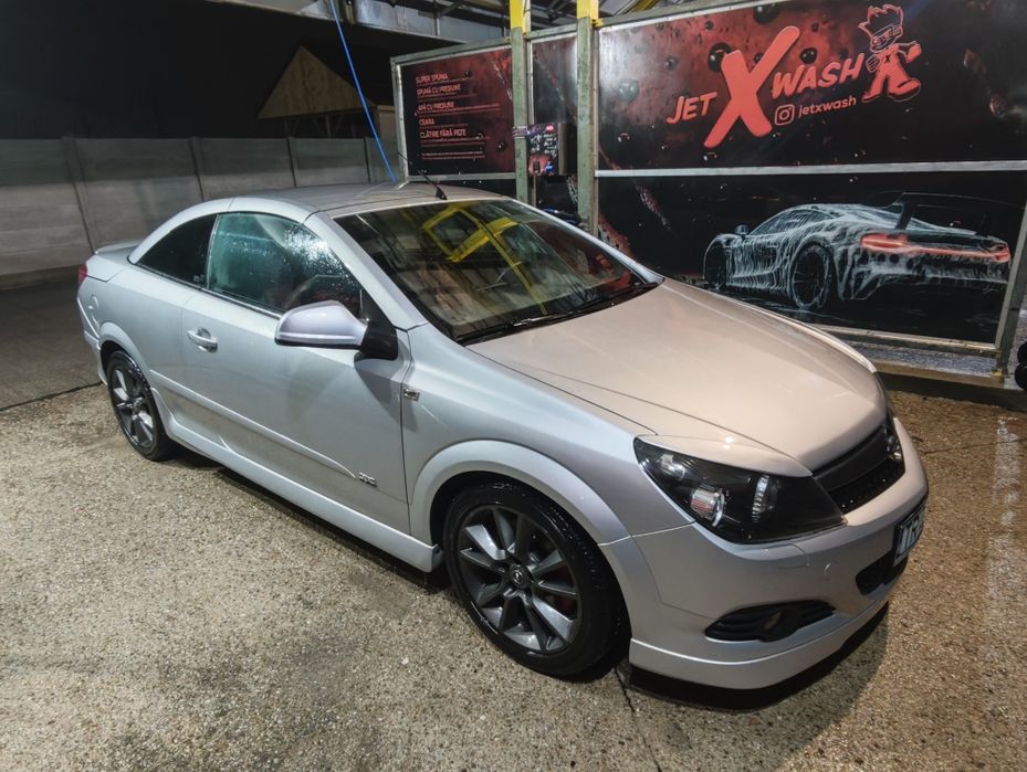 2010 Opel Astra H TwinTop 1.9CDTI - OPC Line