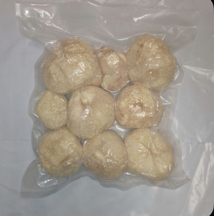 Ежовик гребенчатый и грибы в ассортименте