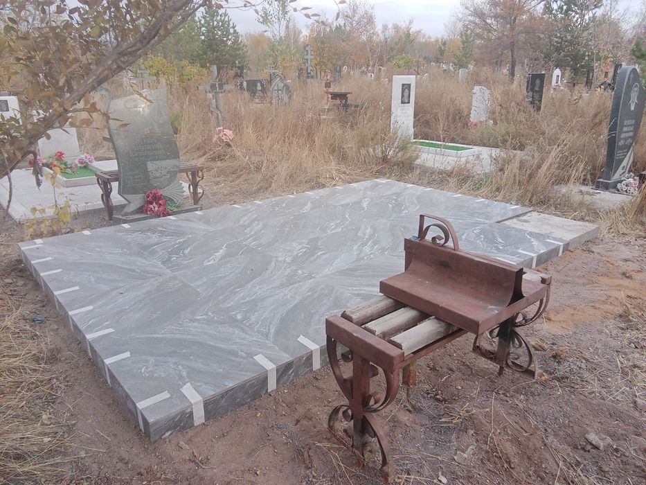 Облагораживание могил.