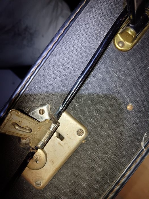 3 geamantane vechi preț lot