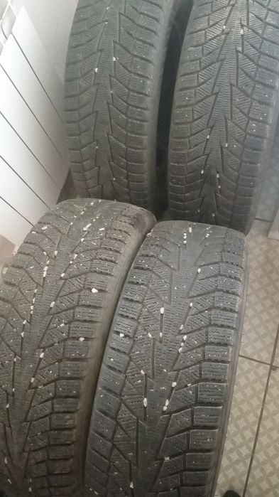 Продам б/у шины 205/65/15