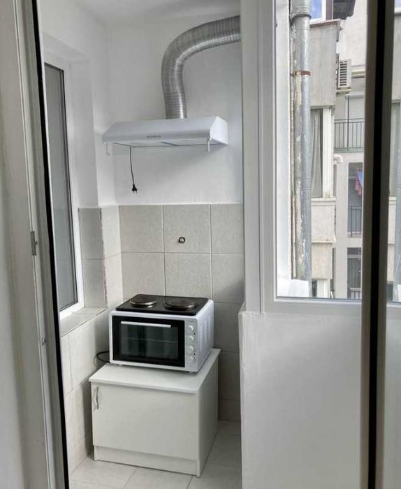 Дава се под наем Двустаен апартамент в Бургас, Възраждане - 45 кв.м за 175 € - Снимка #4