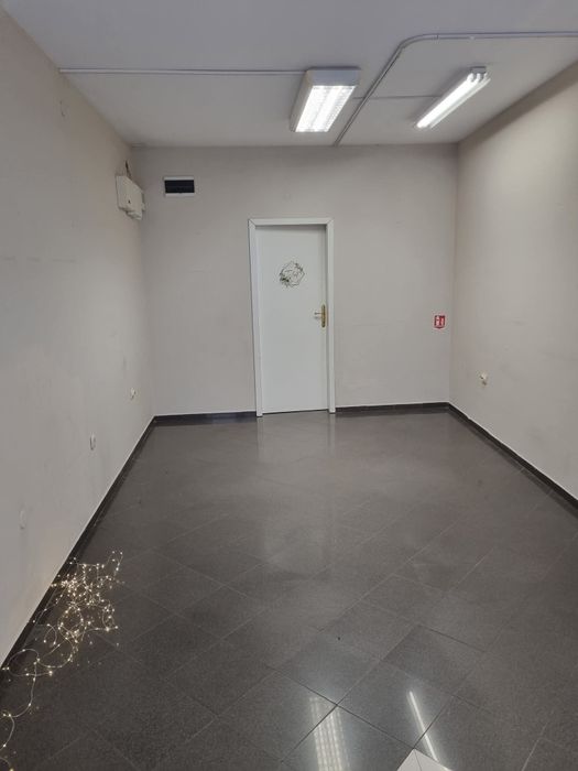 Давам под наем магазин  в кв.Стрелбище