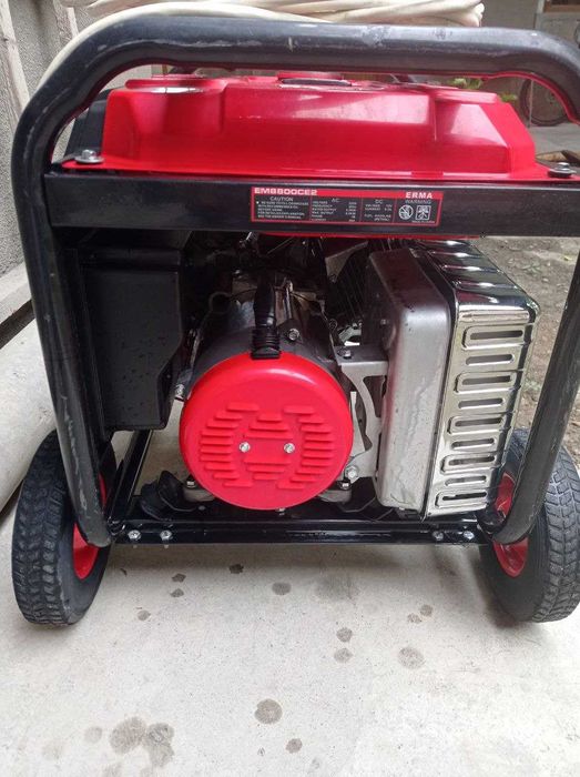 Продам Электрогенератор бензиновый