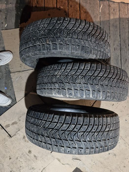Шины зимние 215/60/r16