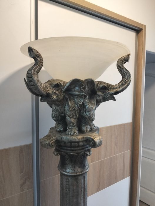 Piedestal veioză