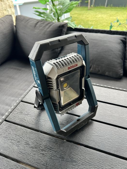 Lanterna cu acumulator