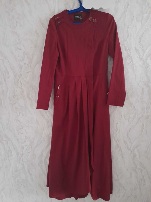 продам платье в пол