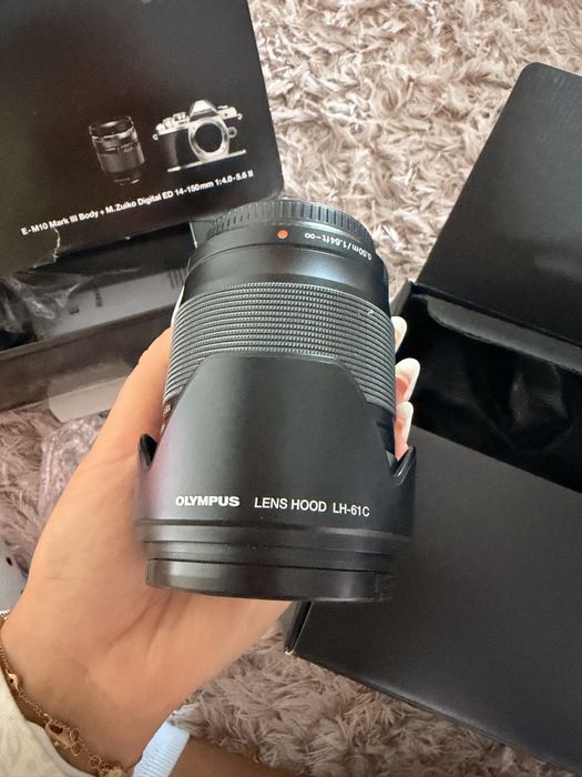camera olympus OM-D E-M10 mark III zoom kit