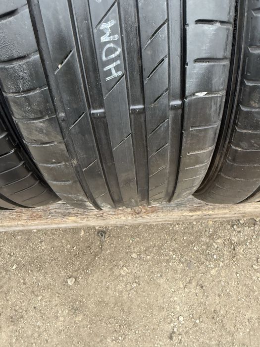 4 броя Летни гуми Kumho 225/45 R19 Dot 0722 ном 216
