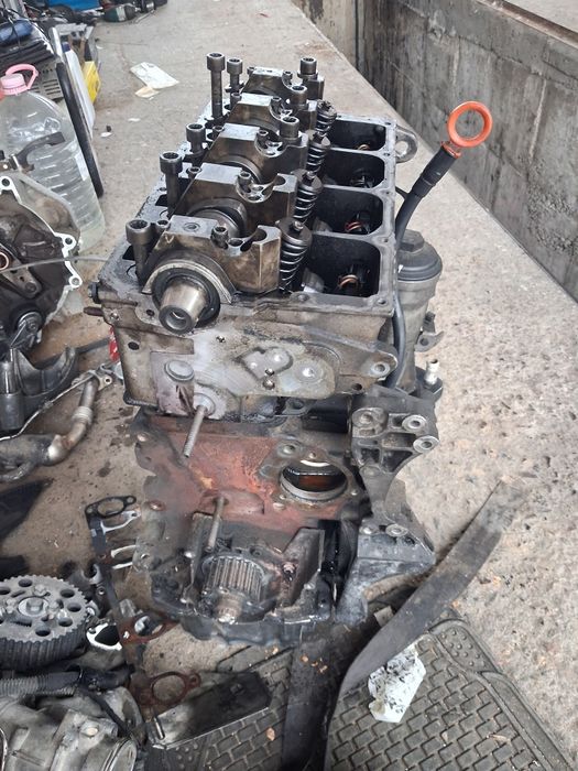 Двигател за части за VW Golf 5 2.0 Tdi