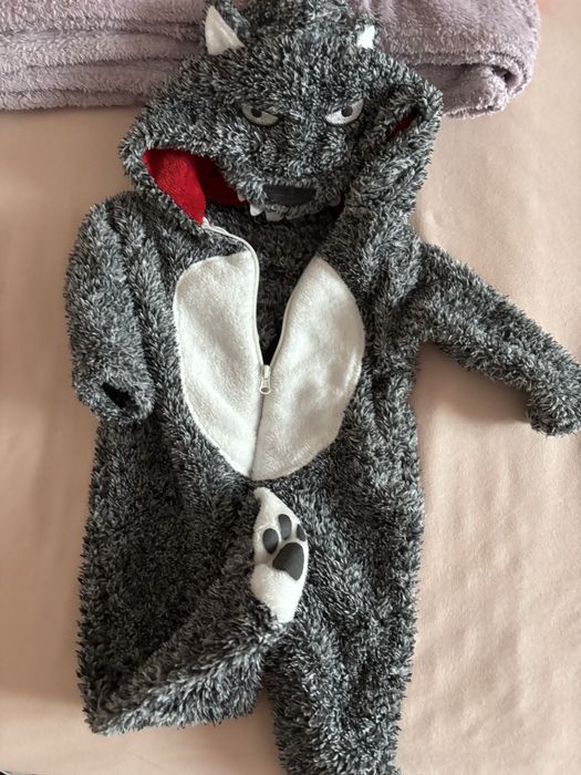 Sac de dormit, combinezon si hanorac